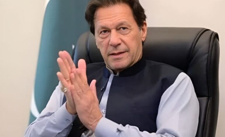  عمران خان پارٹی کی ’دوستانہ اپوزیشن‘ کے کردار پر ناراض