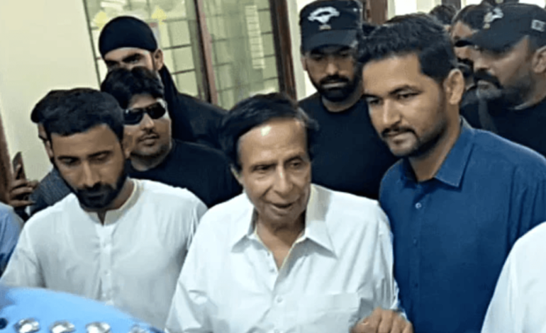  چوہدری پرویز الہیٰ پر نیب ریفرنس میں فرد جرم عائد
