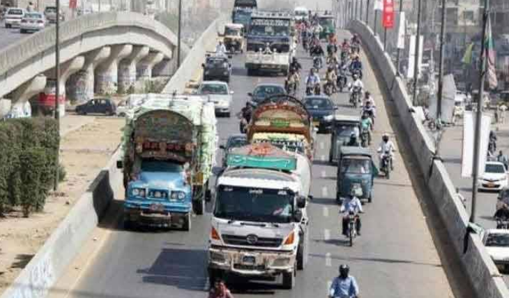  کراچی میں ہیوی ٹریفک کے داخلے پر نئی پابندی، اوقاتِ کار مقرر